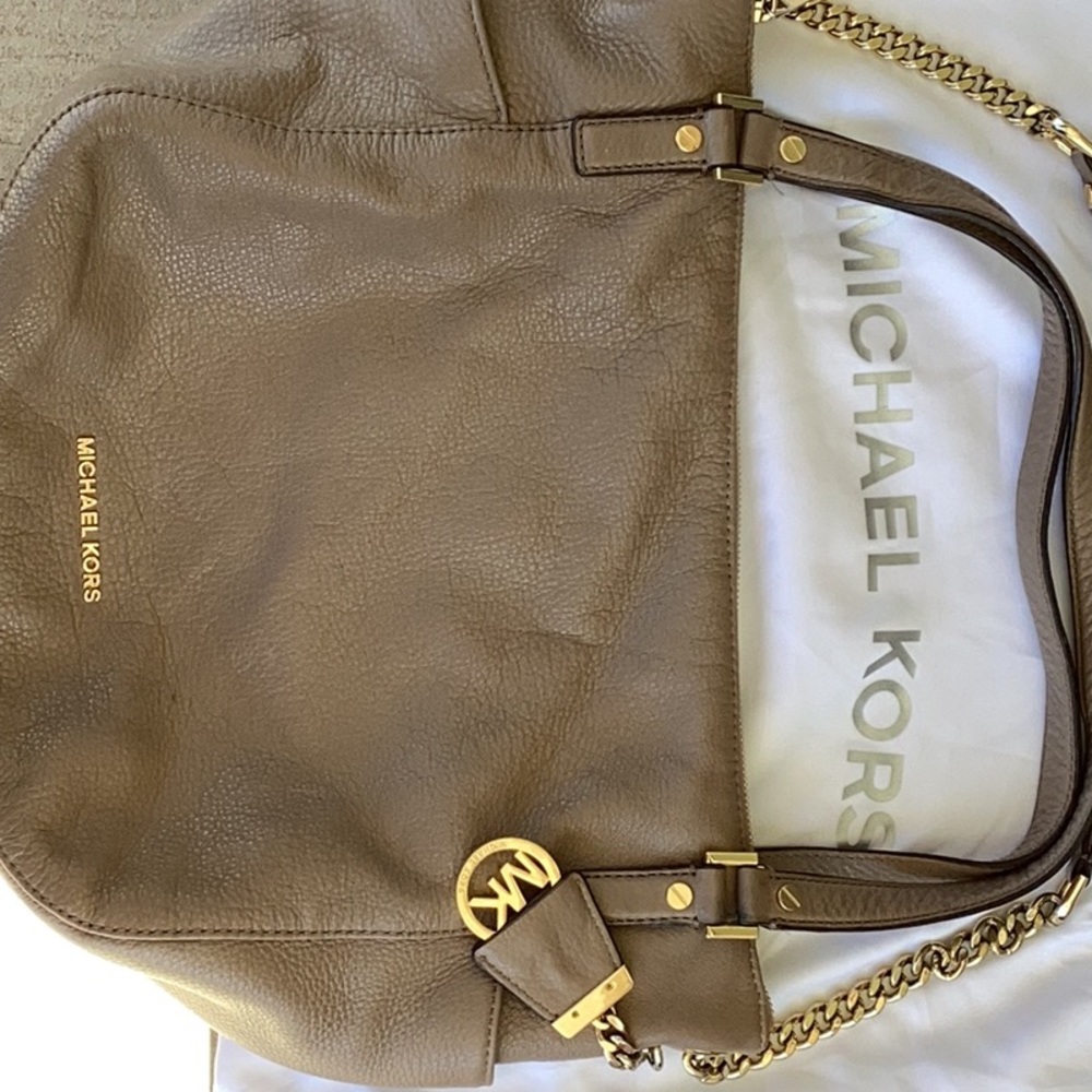 Matching Michael Kors Shoulder Tote and Wallet